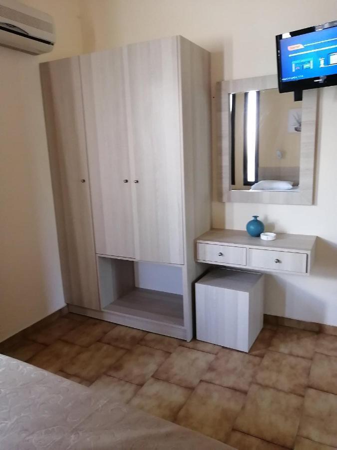 Iliana Apartments Георгиуполис Экстерьер фото